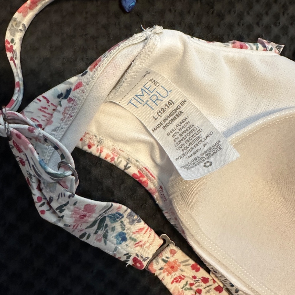 Floral Ruffle Bikini Top - Picture 5 of 5